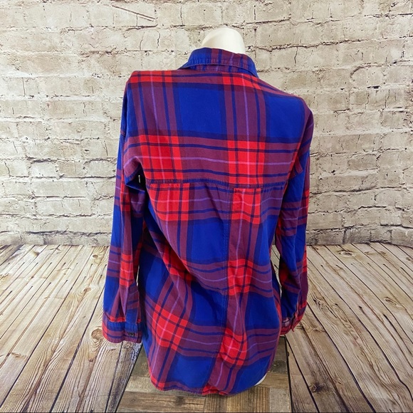 Old navy plaid “the boyfriend shirt” size small - Picture 2 of 15